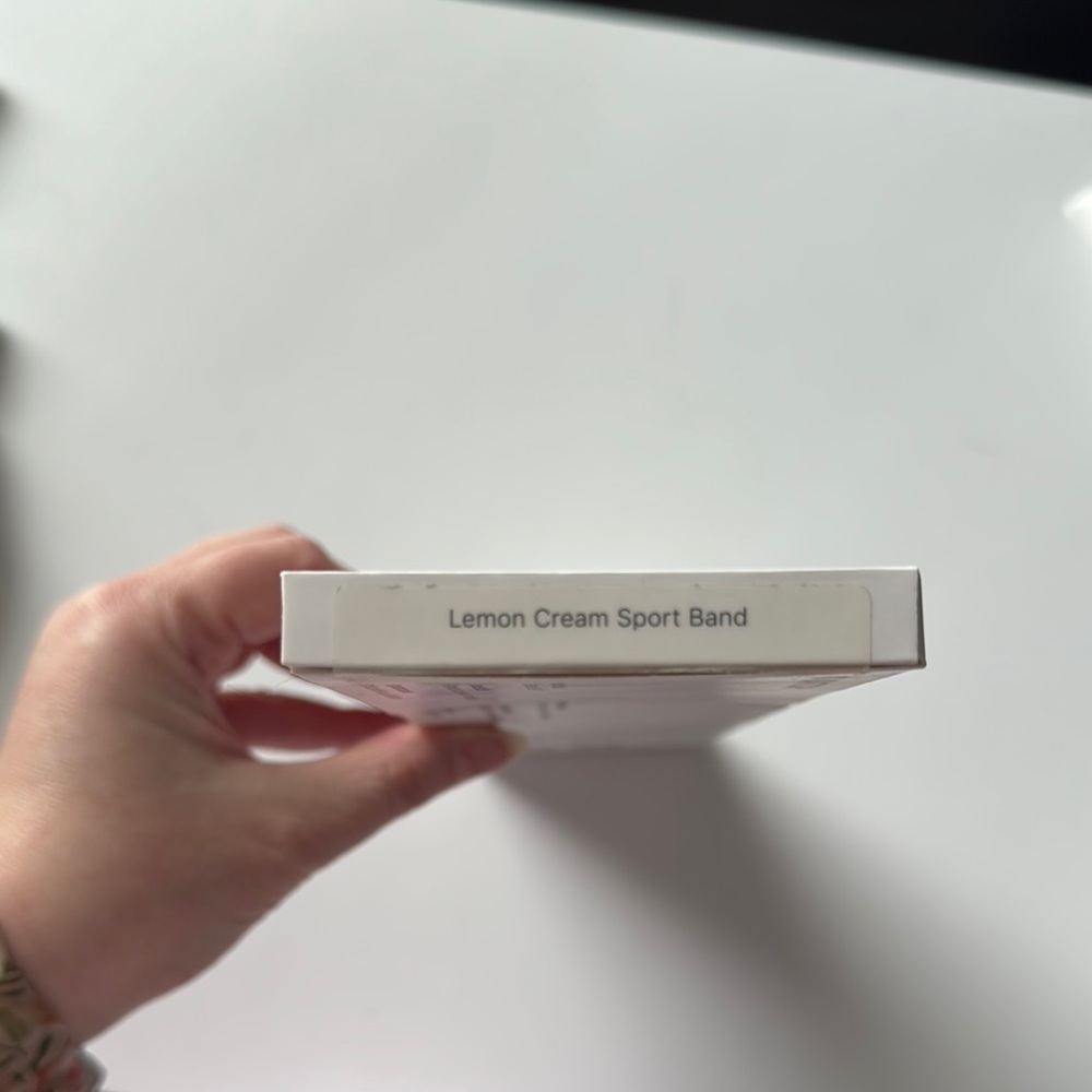 Apple Watch Band in Yellow - Picture 3 of 4